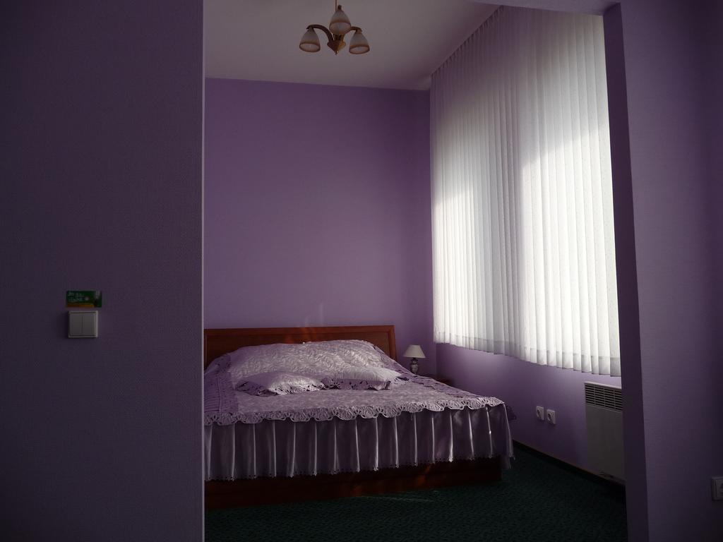 ホテル Skaistaziede シャウレイ 部屋 写真